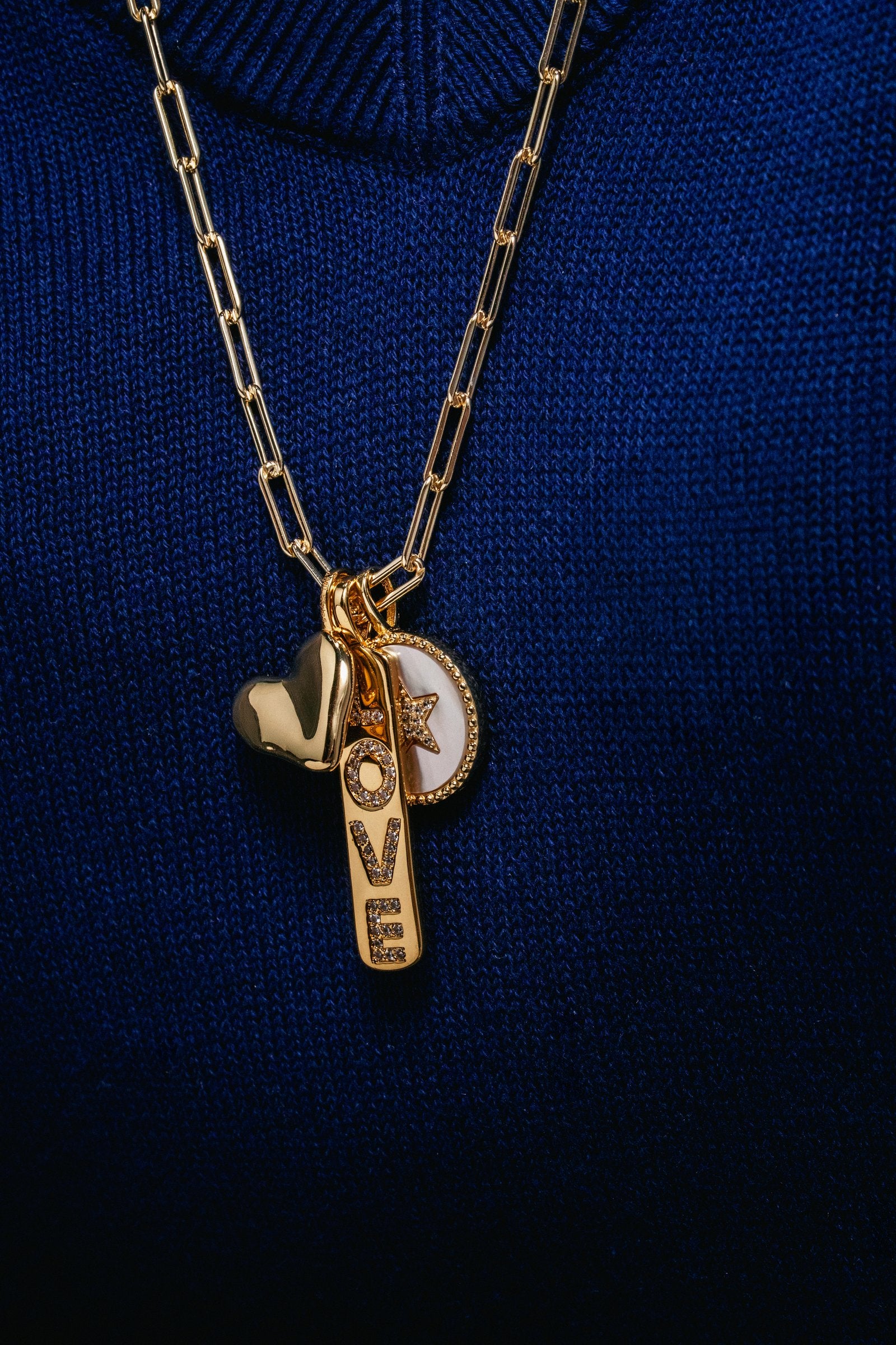 Wavy Heart Pendant