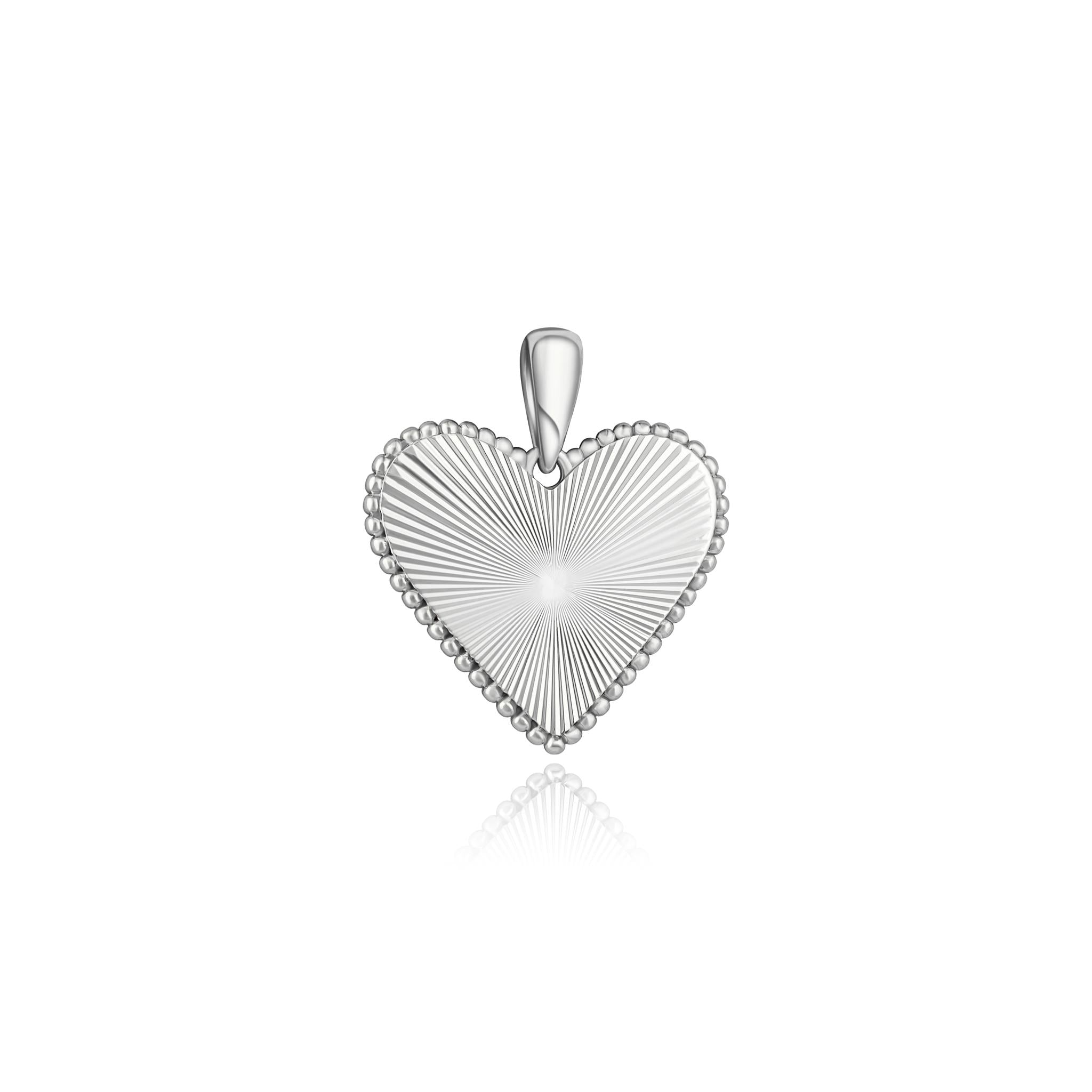 MB Fluted Heart Pendant on Paperclip Chain